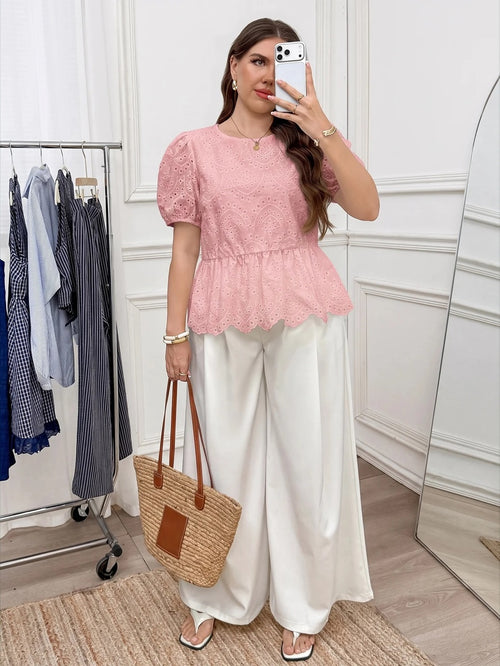 Blusa de lese romântica com bordado Rosa chiclete – LUME PLUSS